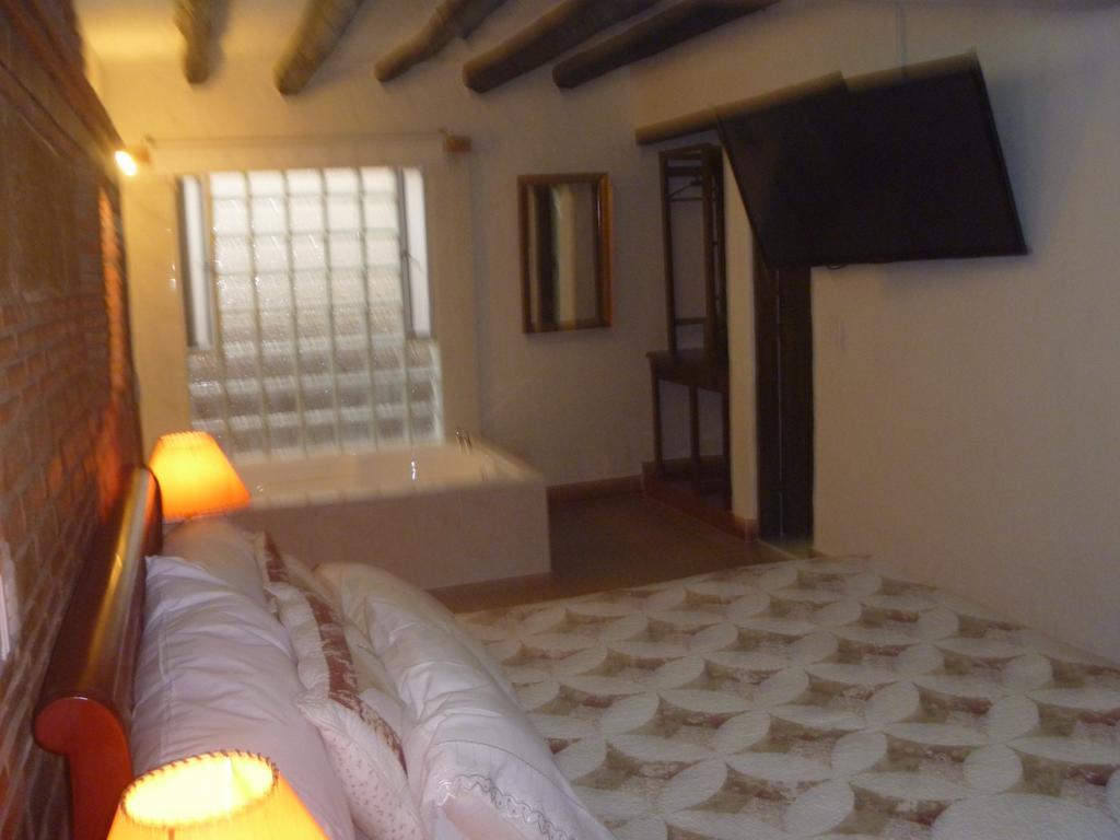 Hotel Los Frayles 莱瓦镇 外观 照片