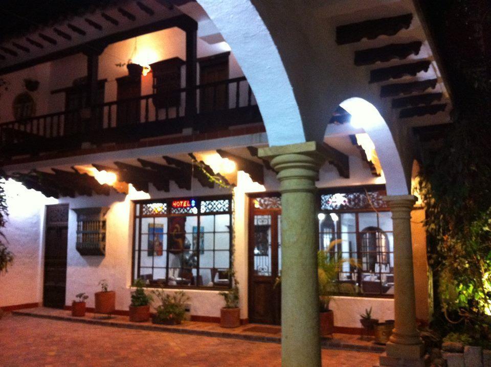 Hotel Los Frayles 莱瓦镇 外观 照片