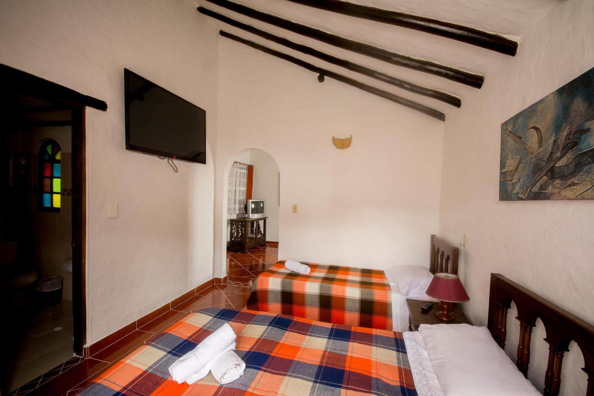 Hotel Los Frayles 莱瓦镇 外观 照片