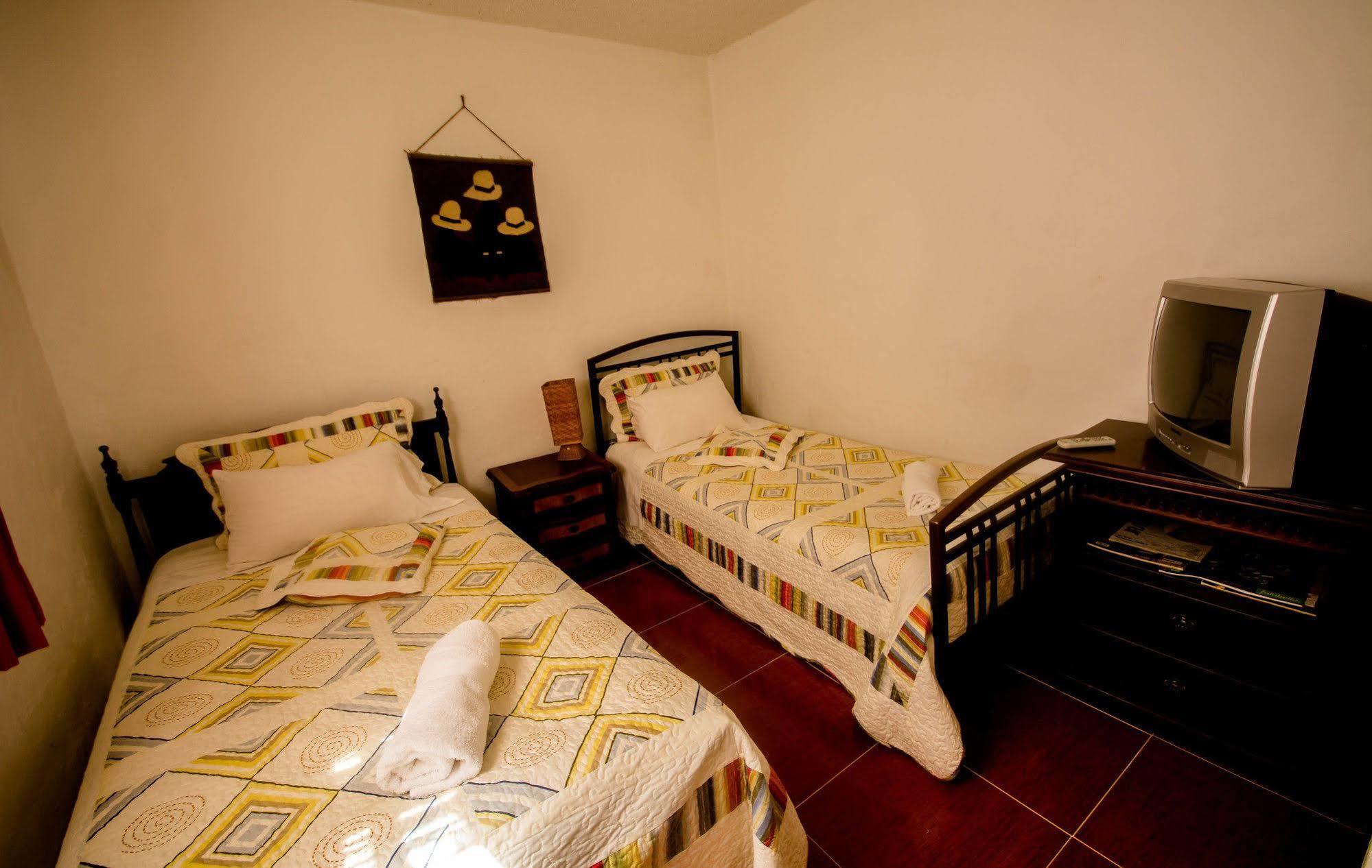 Hotel Los Frayles 莱瓦镇 外观 照片
