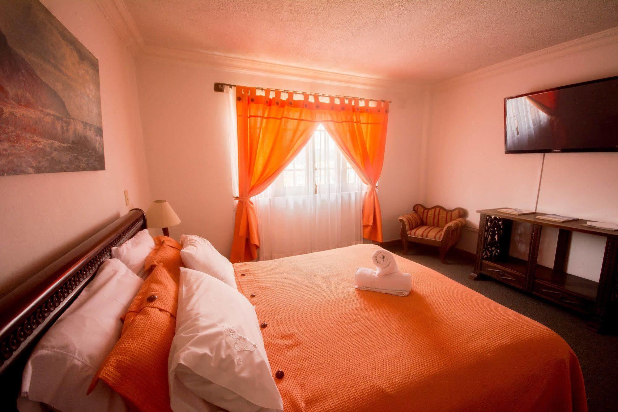 Hotel Los Frayles 莱瓦镇 外观 照片