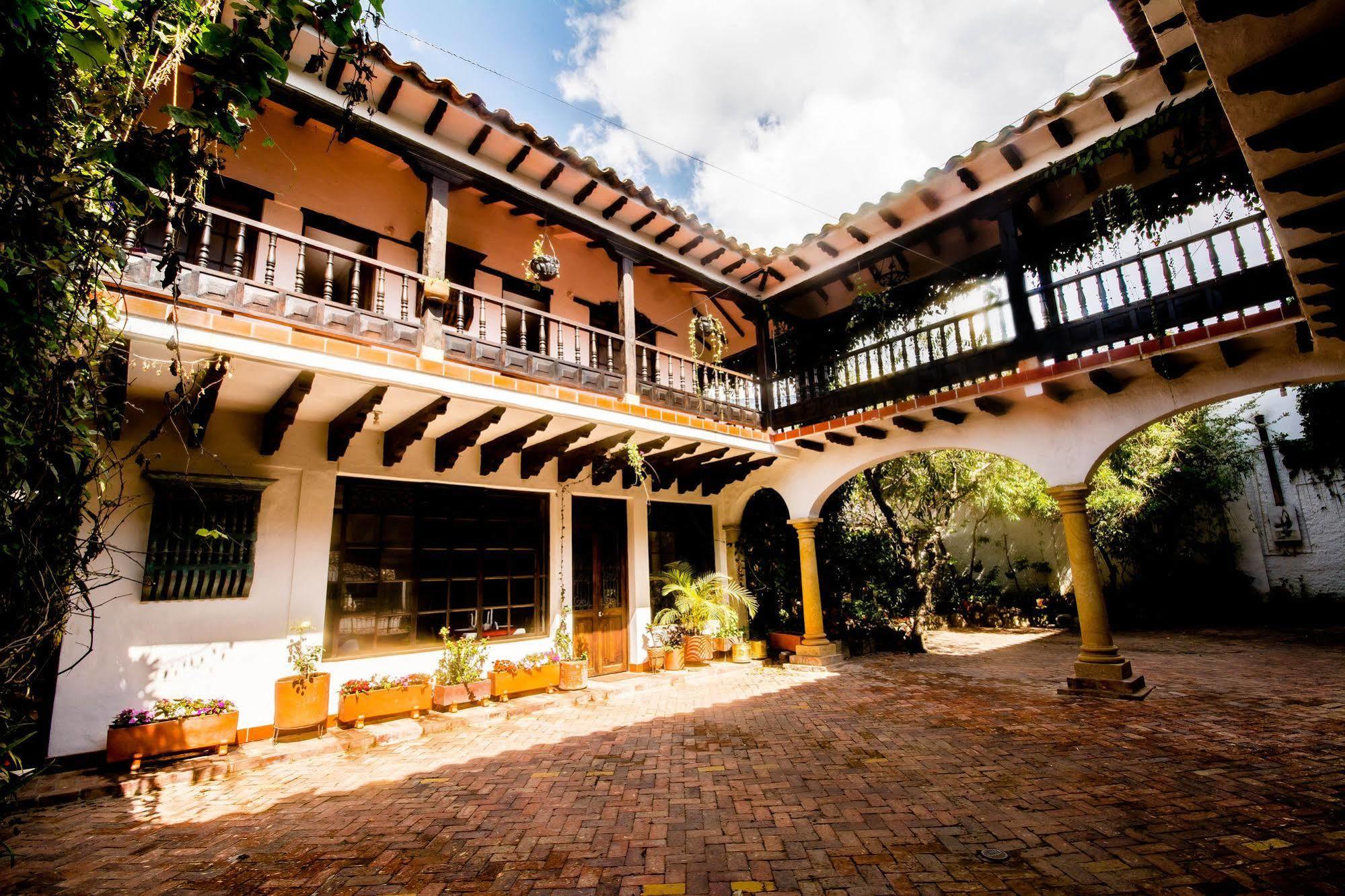 Hotel Los Frayles 莱瓦镇 外观 照片
